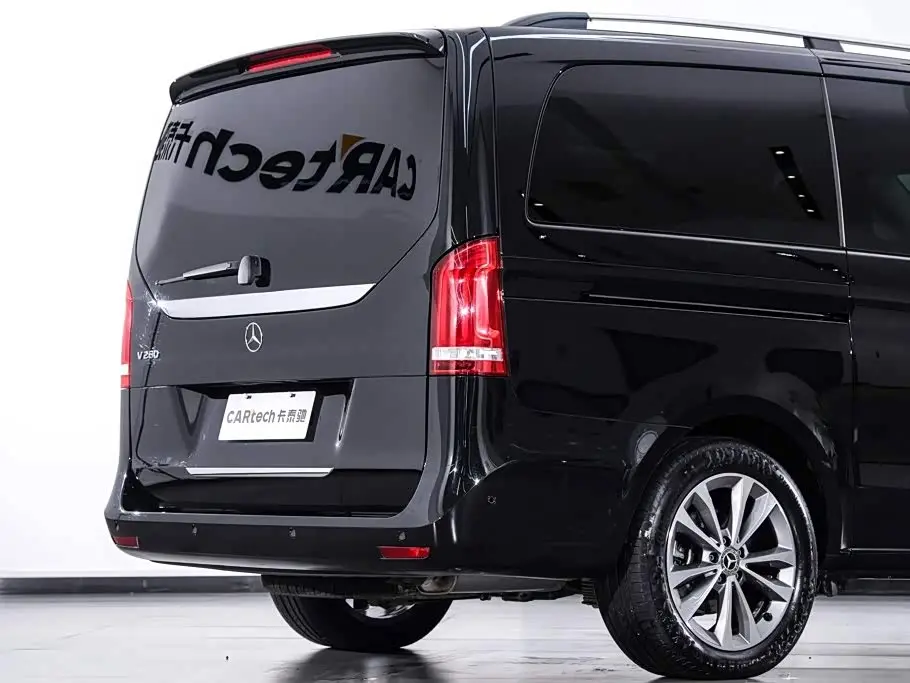 Mercedes-Benz V-Class 2024 — Фото 9/20