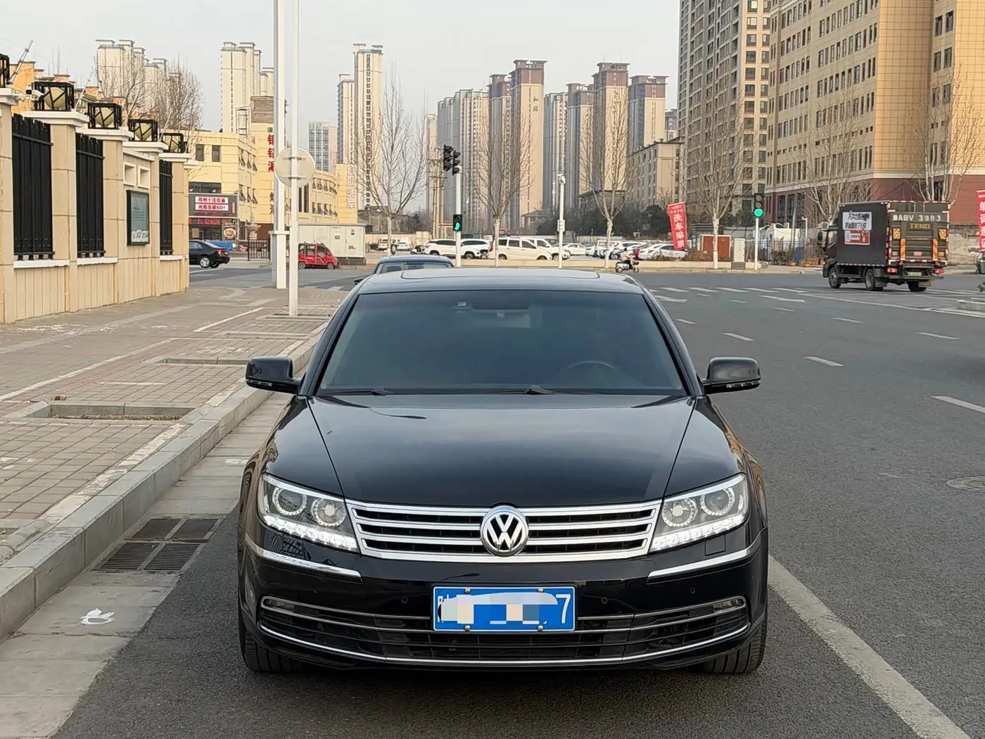 Volkswagen Phaeton 2016 — Photo 2/18