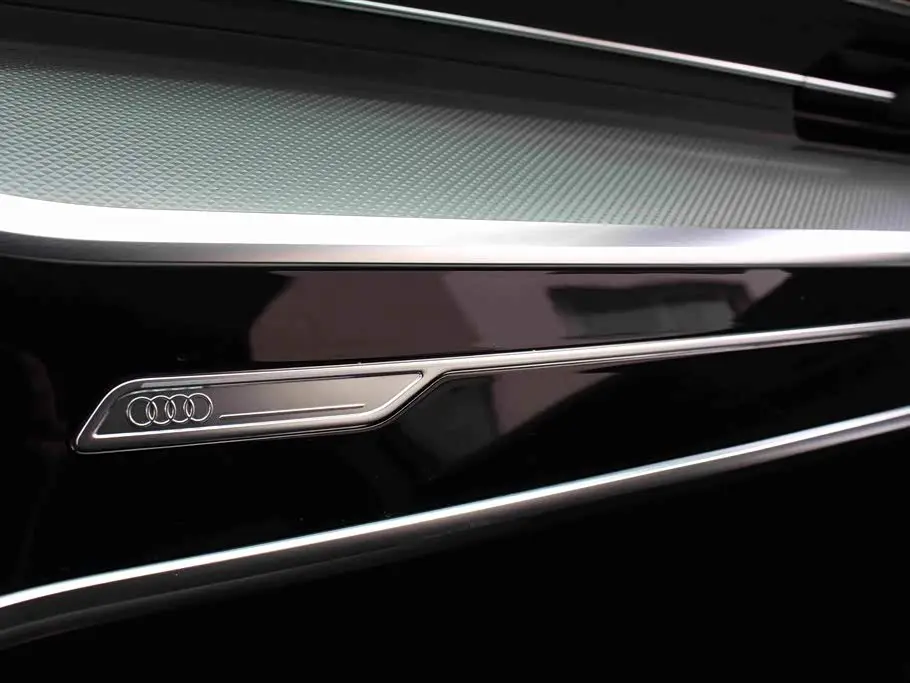 Audi A6L 2025 — Photo 14/17
