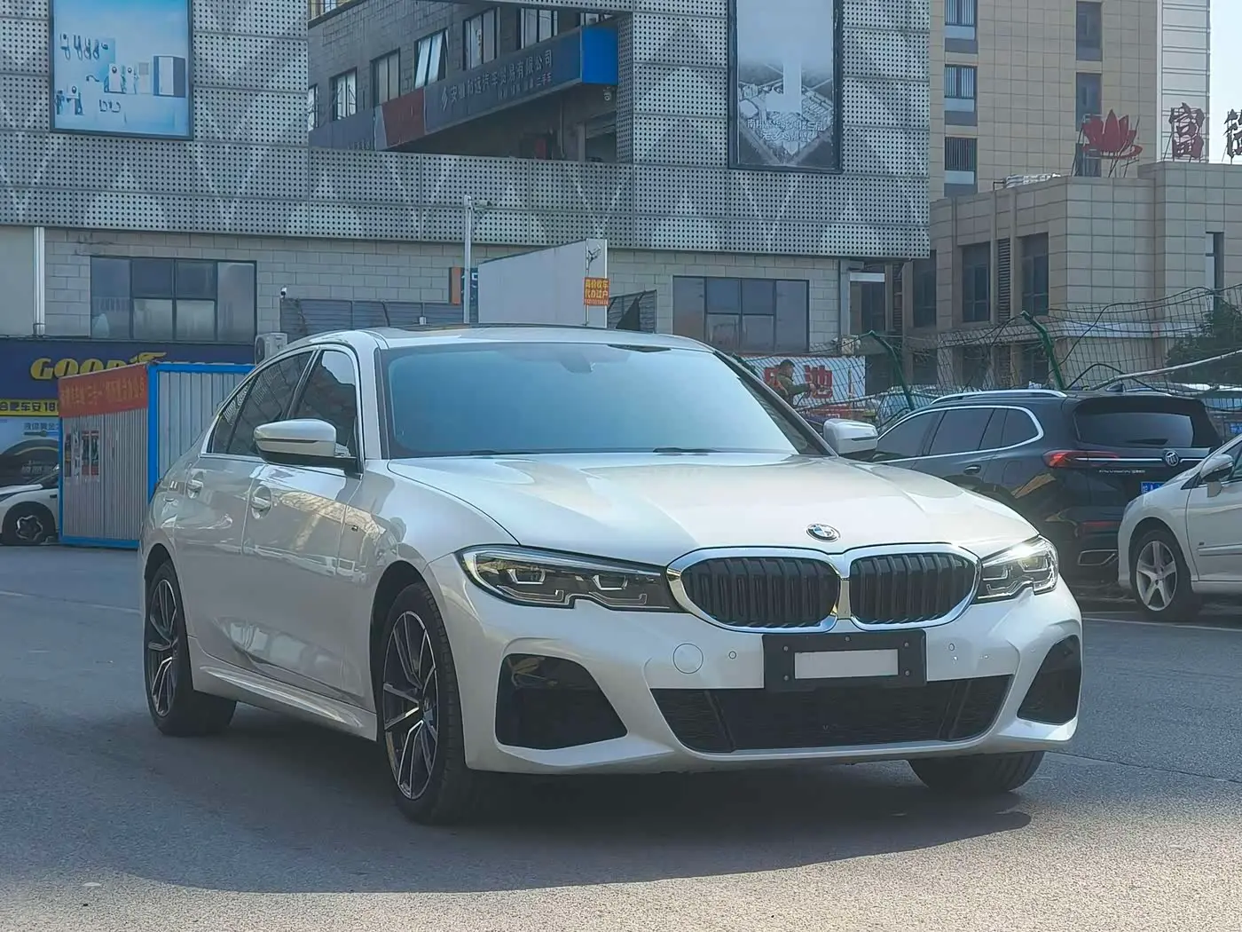 BMW 3 Series 2022 — Photo 3/13