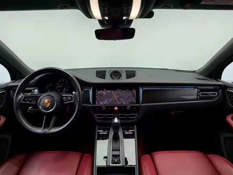 Porsche Macan 2023 — ფოტო 9/15