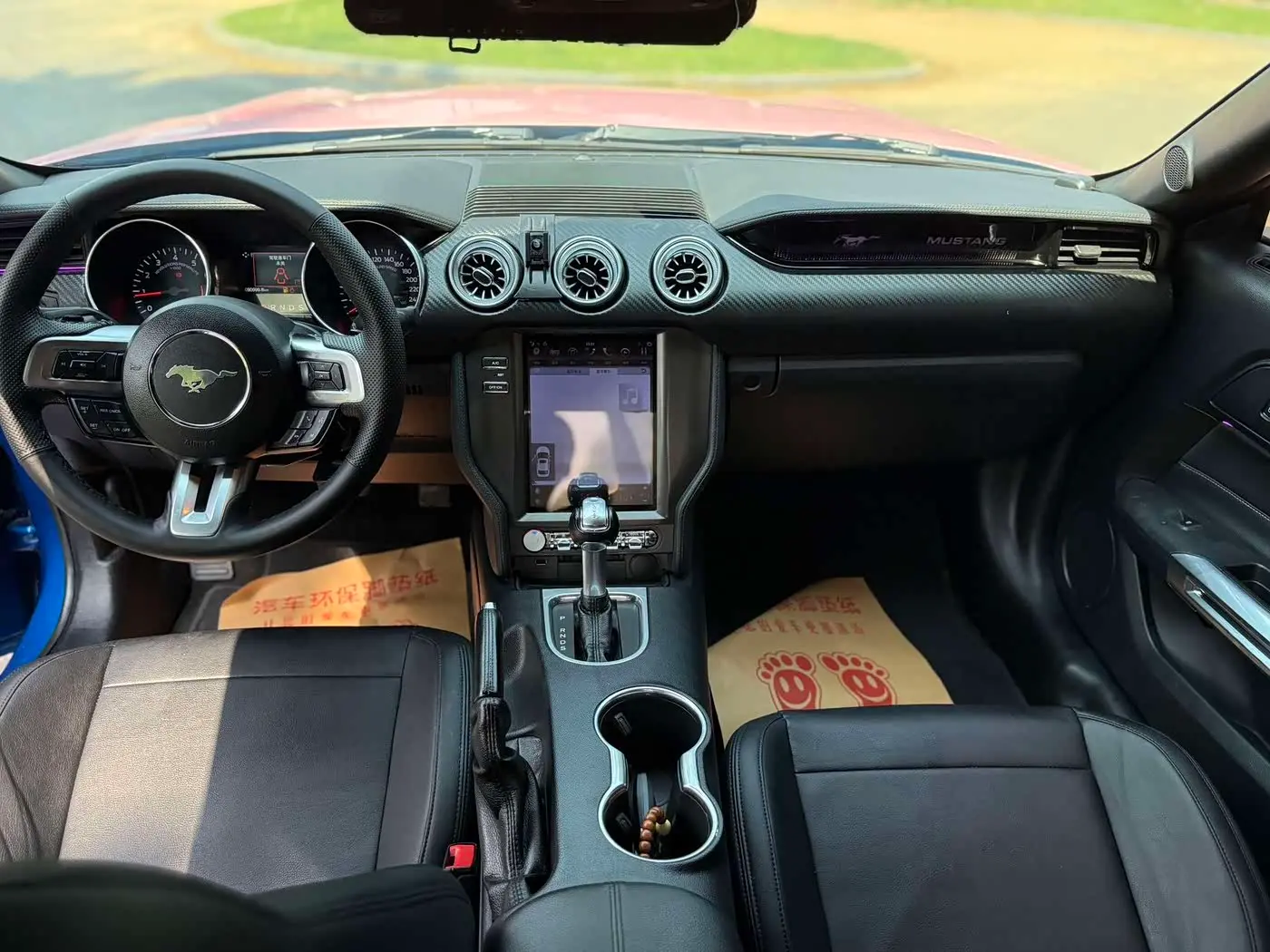 Ford Mustang 2019 — Photo 5/9