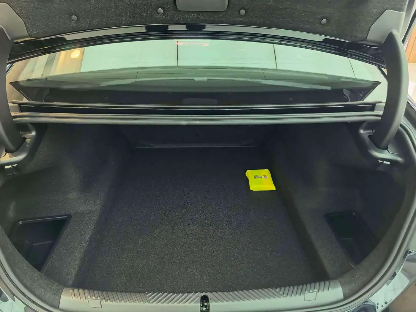BMW 5 Series 2025 — Фото 15/15