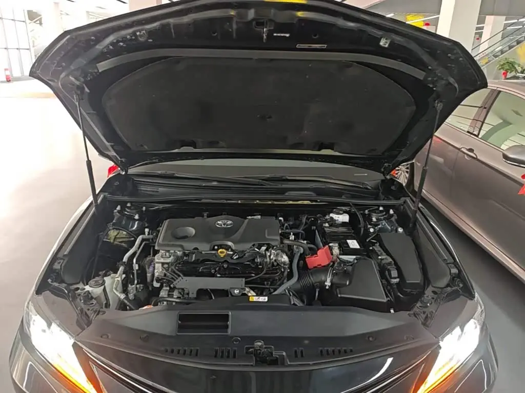 Toyota Camry 2024 — ფოტო 20/20