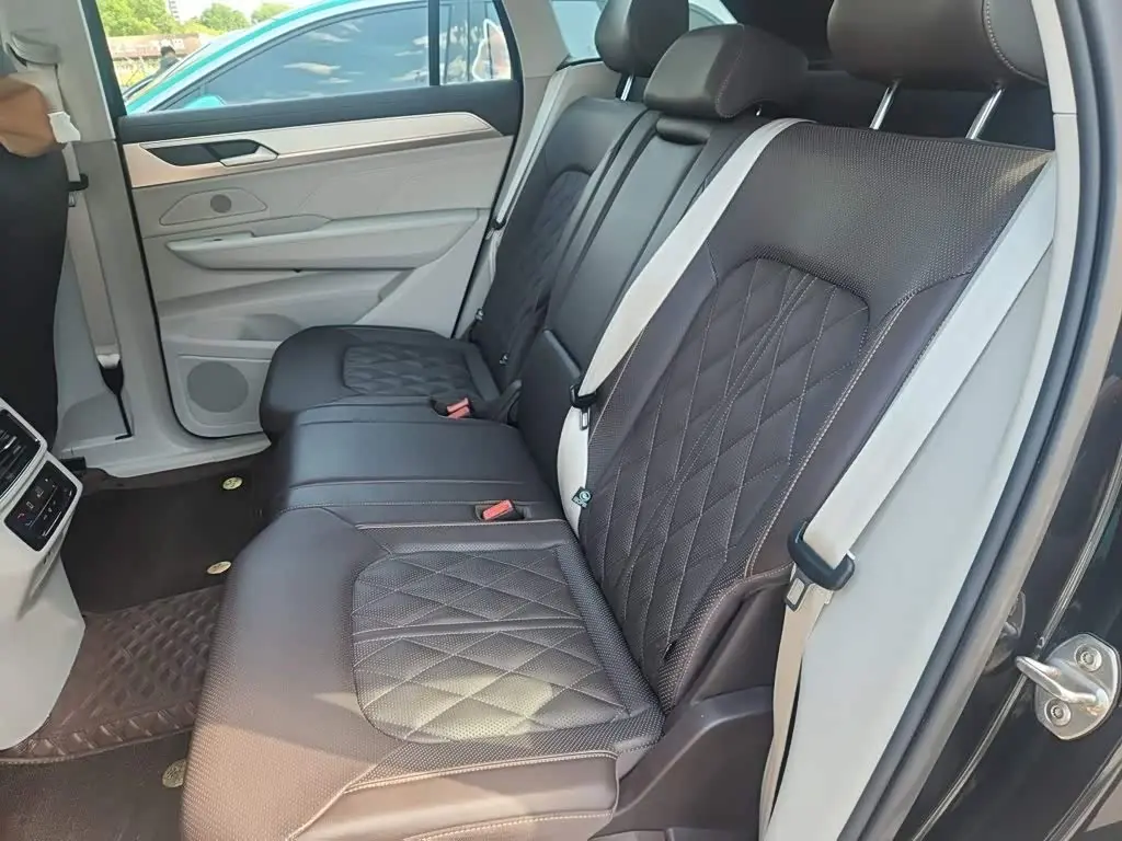 Volkswagen Talagon 2023 — Şəkil 15/20
