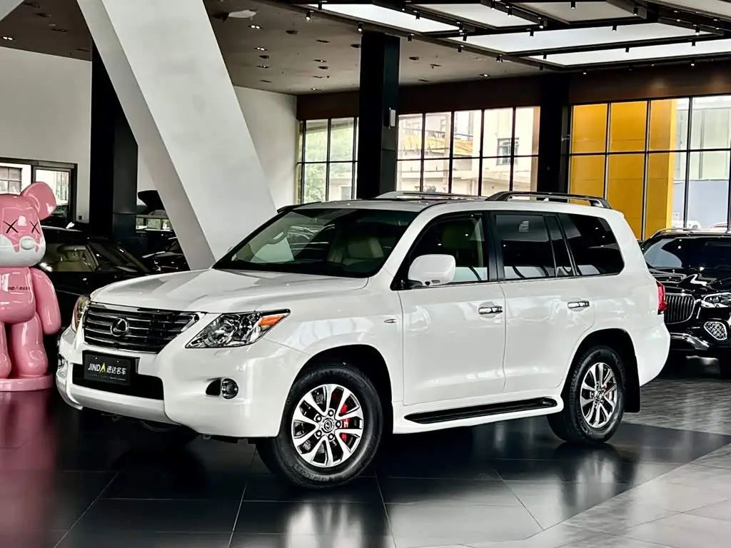 Lexus LX, 2011