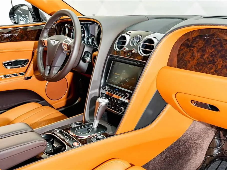 Bentley Flying Spur 2016 — Фото 17/20