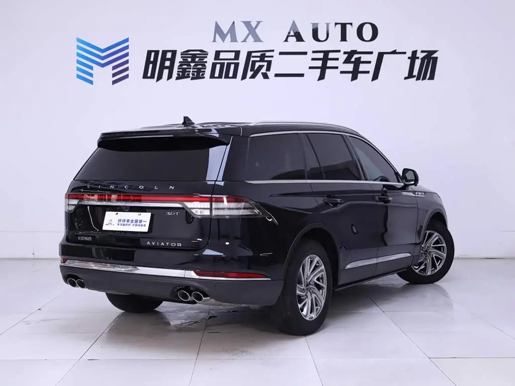 Lincoln Aviator 2022 — Photo 7/20