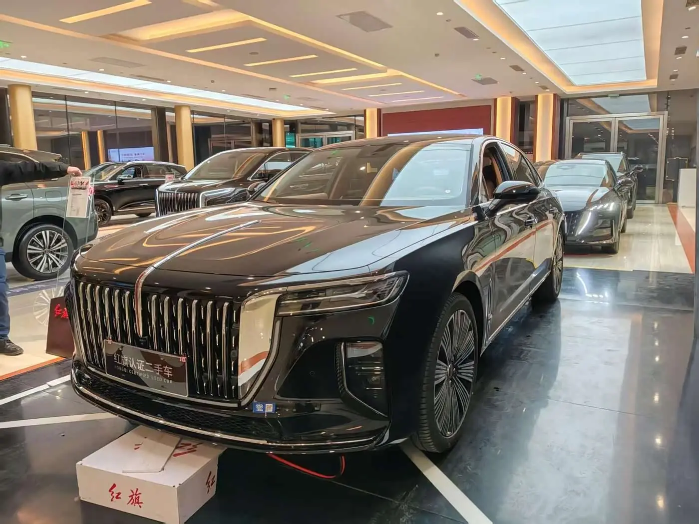 Hongqi H9 2024 — Фото 1/9