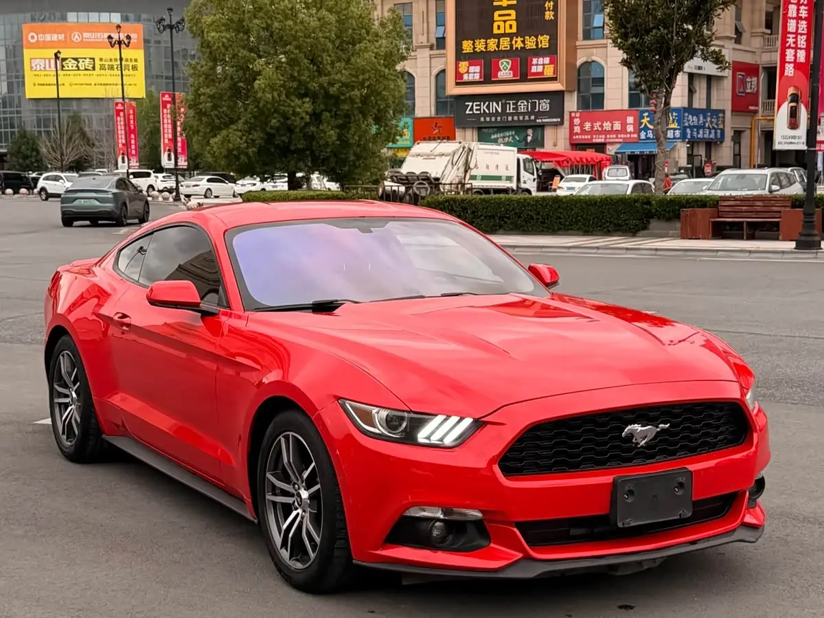 Ford Mustang 2017 — Фото 6/7