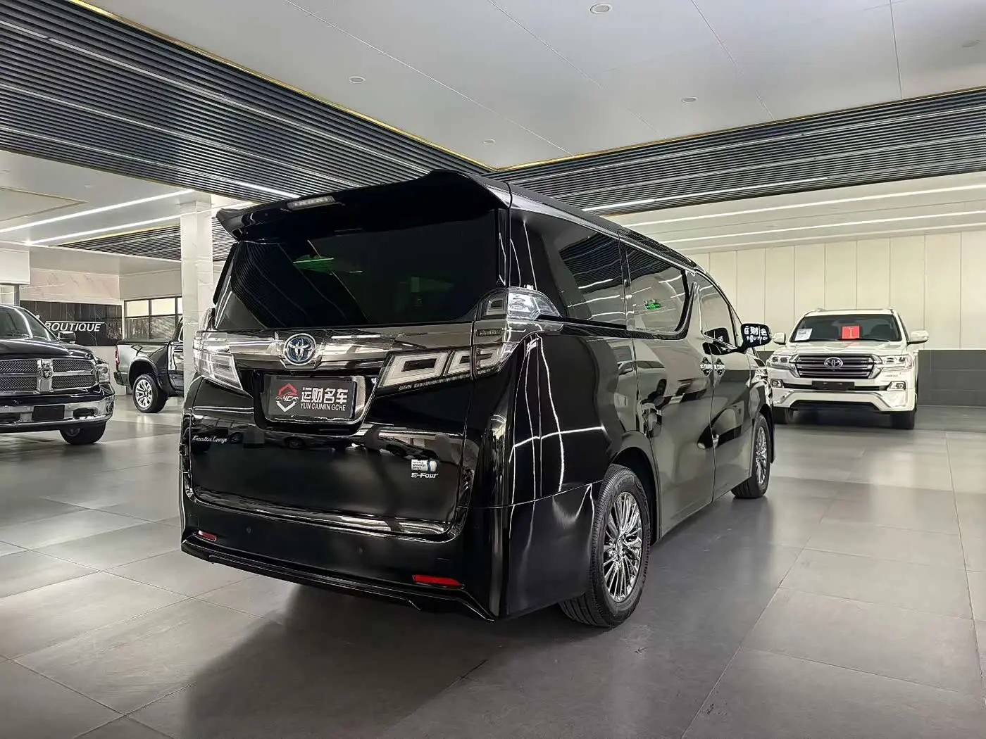 Toyota Vellfire 2021 — Photo 9/9