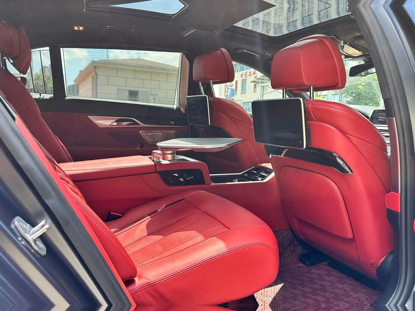 BMW 7 Series 2019 — Фото 20/20