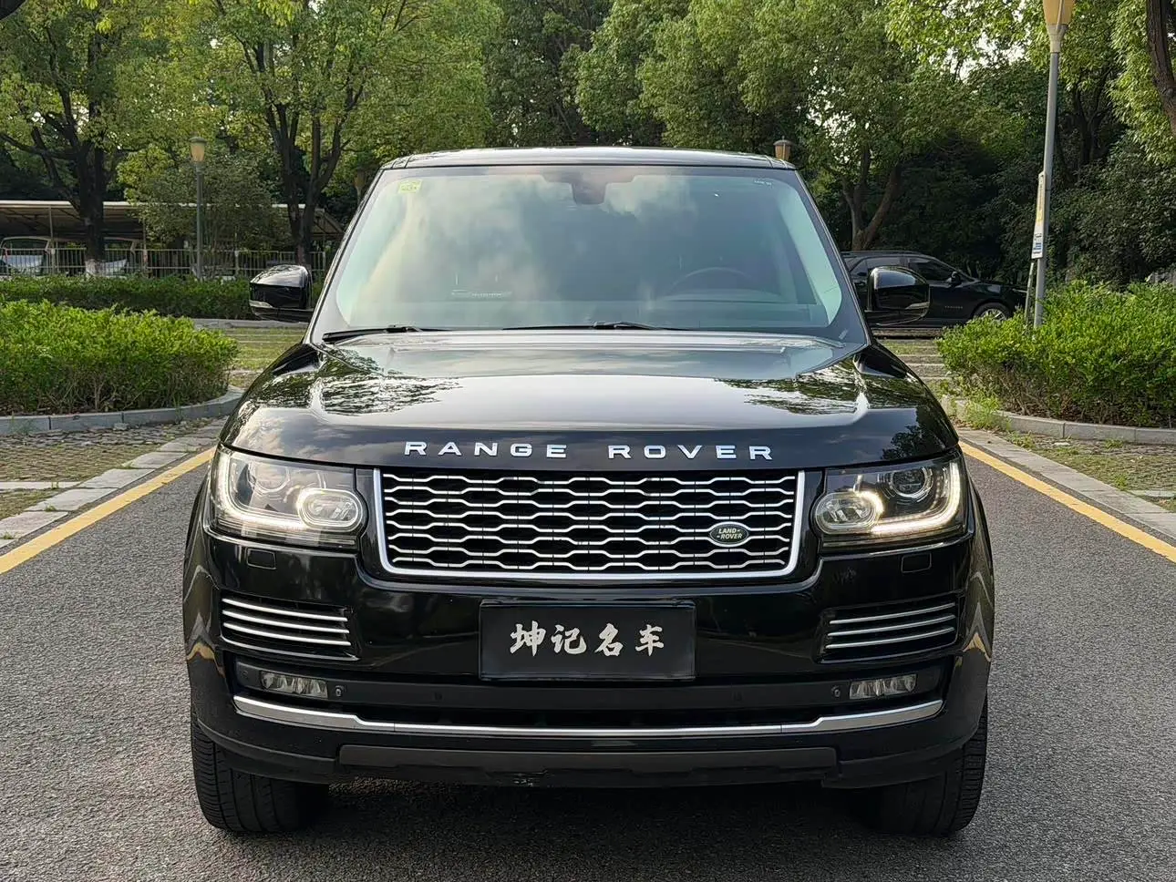 Land Rover Range Rover 2015 — Photo 2/16