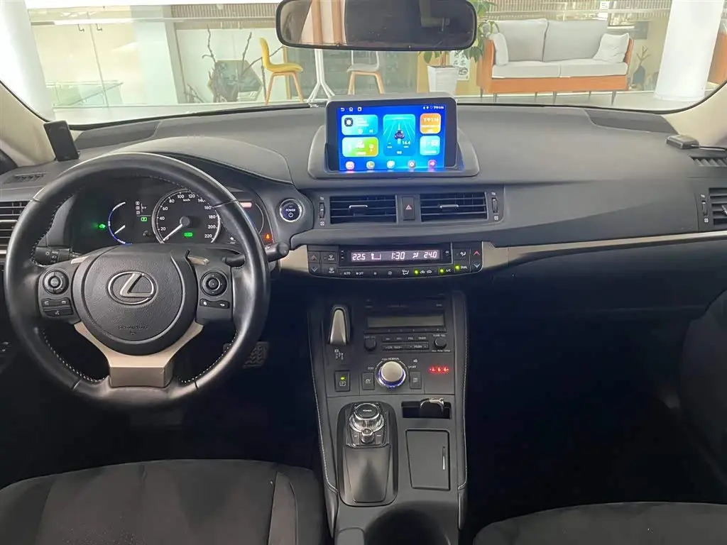 Lexus CT 2021 — Photo 7/11