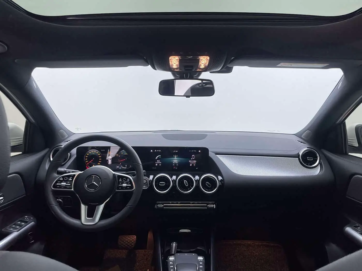 Mercedes-Benz GLA 2022 — Şəkil 17/20