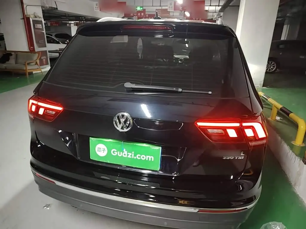 Volkswagen Tiguan L 2020 — Фото 6/20