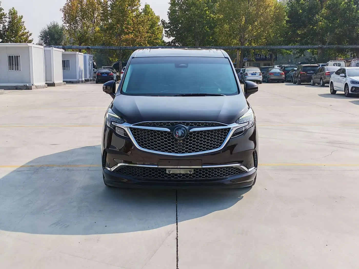 Buick GL8 2022 — Şəkil 2/11