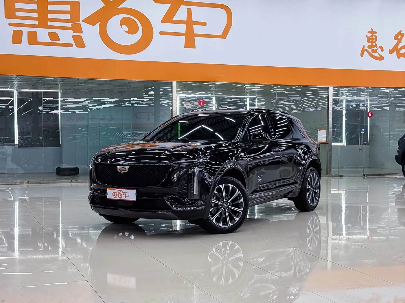 Cadillac XT5 2026 — Фото 1/13