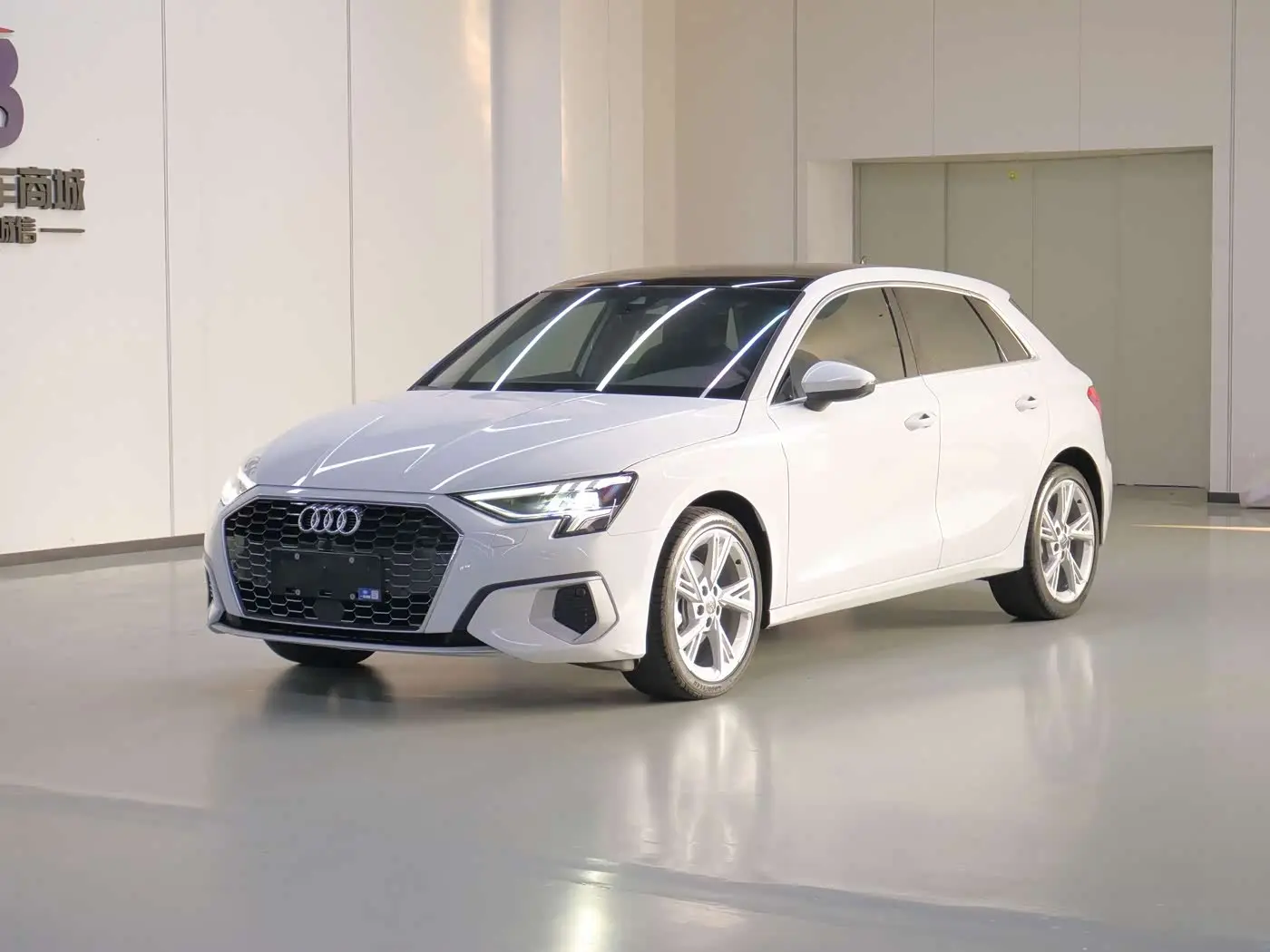 Audi A3 2021 — Şəkil 1/19