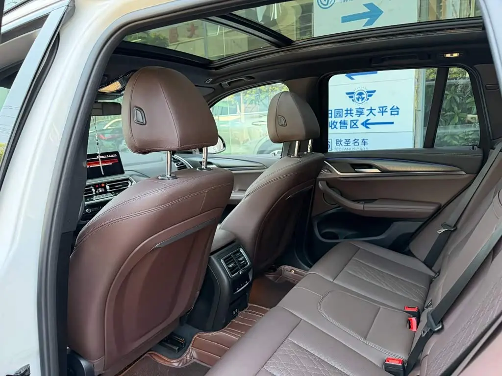 BMW X3 2023 — Фото 11/14