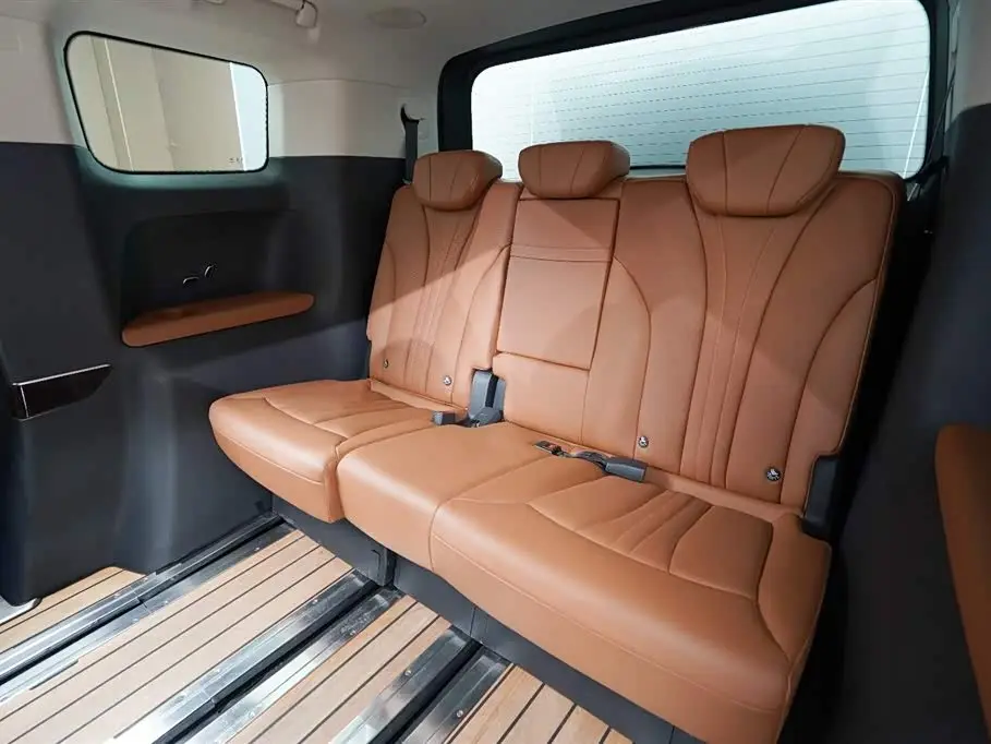 Hongqi HQ9 2024 — ფოტო 16/18