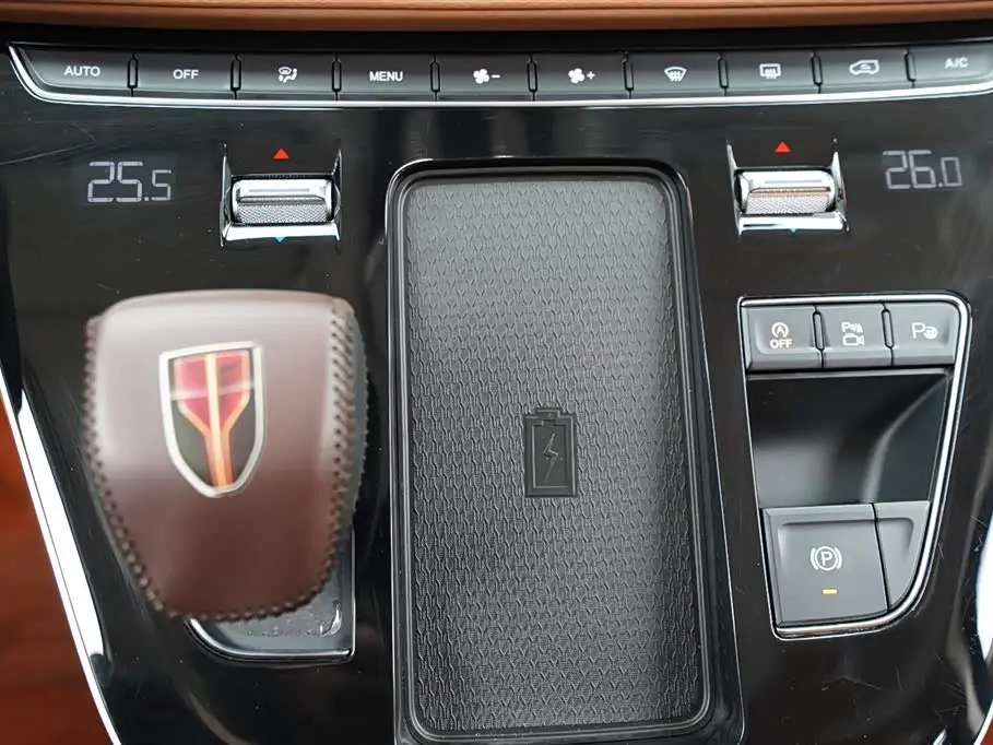 Hongqi HQ9 2024 — ფოტო 10/18