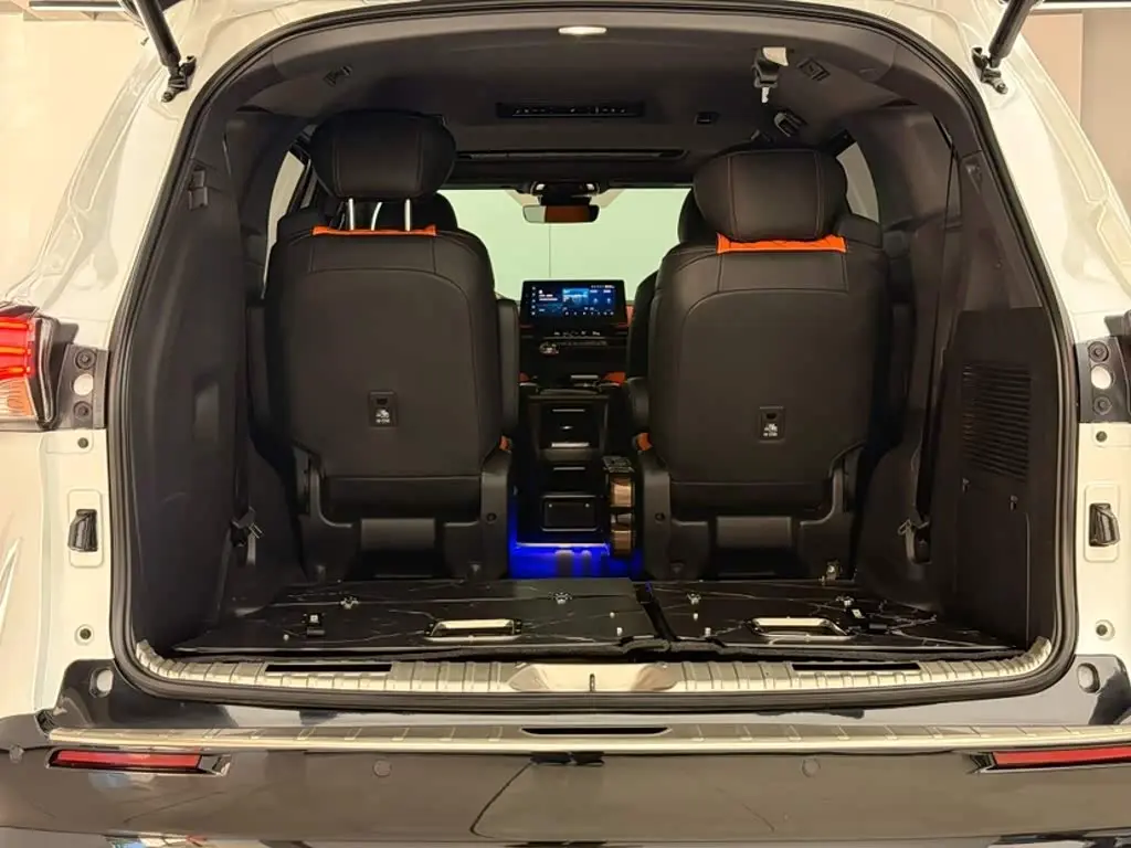 Toyota Sienna 2024 — Photo 20/20