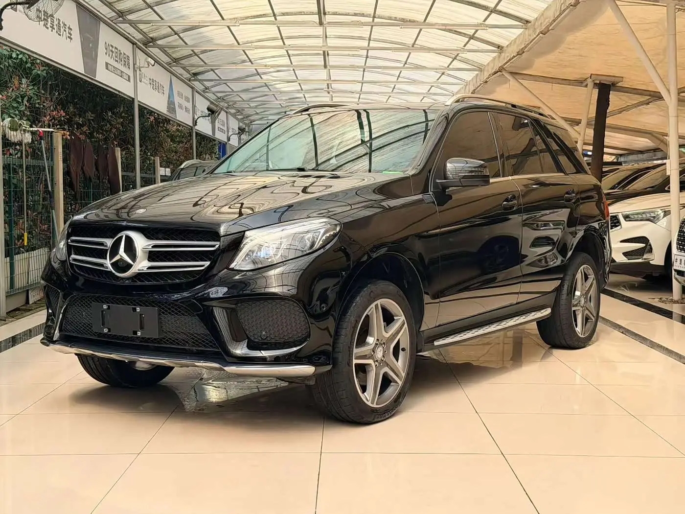 Mercedes-Benz GLE, 2016