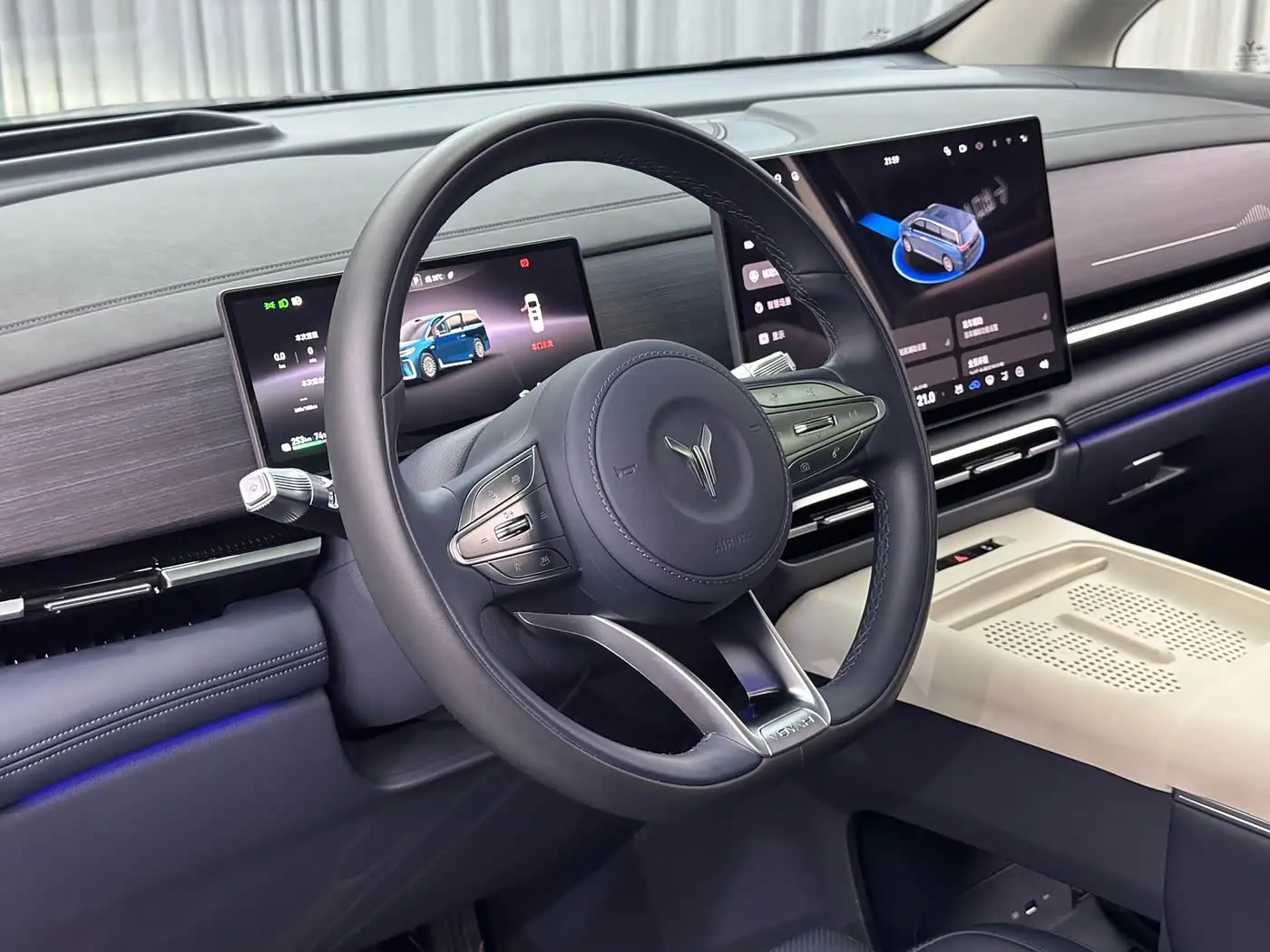Voyah Auto Voyah Dreamer 2025 — Photo 10/20