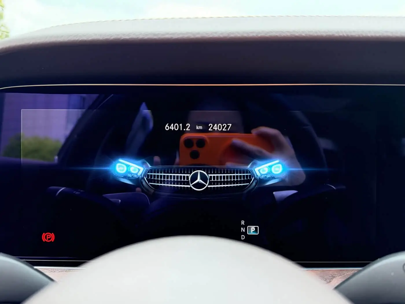 Mercedes-Benz E-Class 2023 — Photo 14/15