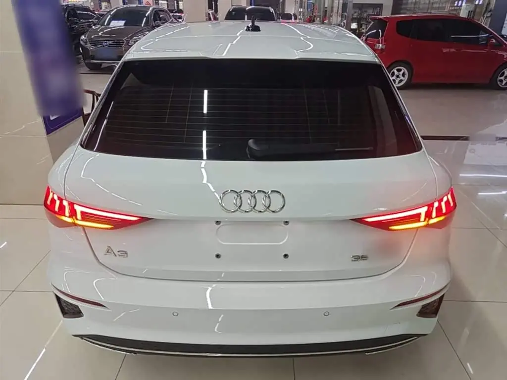 Audi A3 2024 — Şəkil 6/20