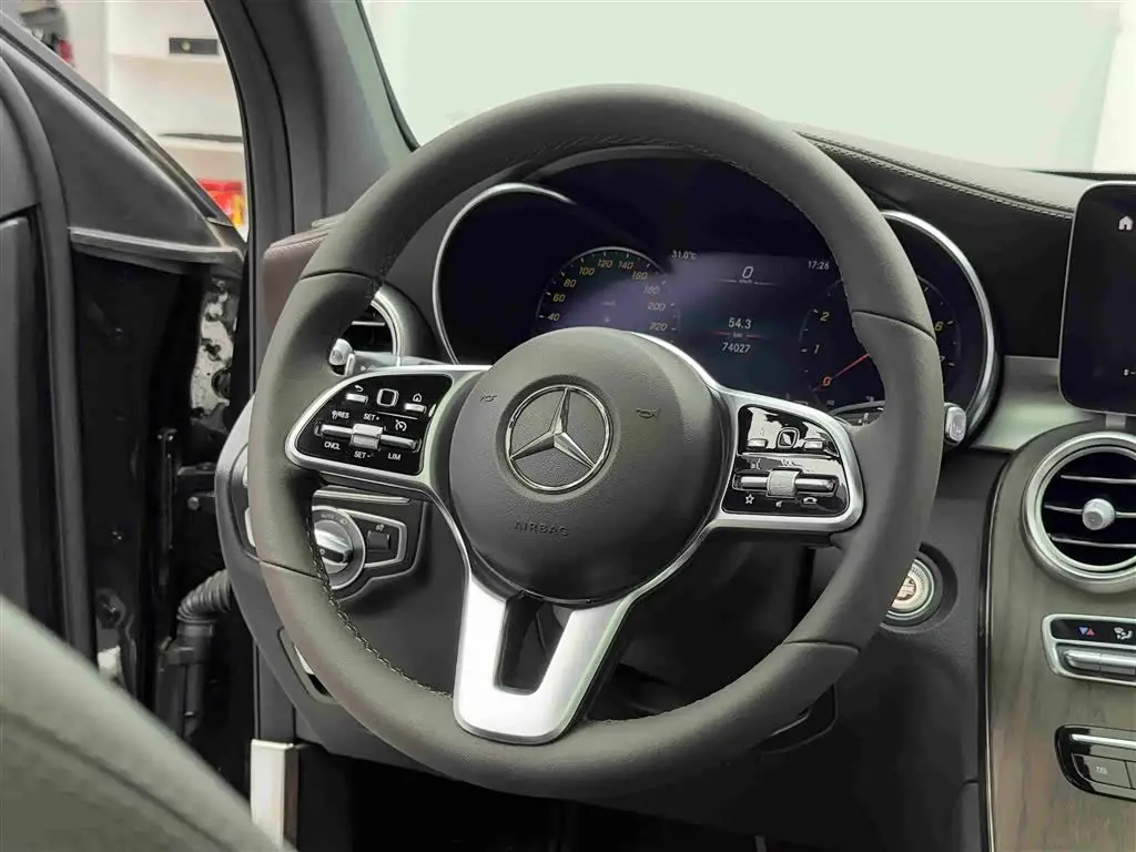 Mercedes-Benz GLC 2021 — Фото 13/18
