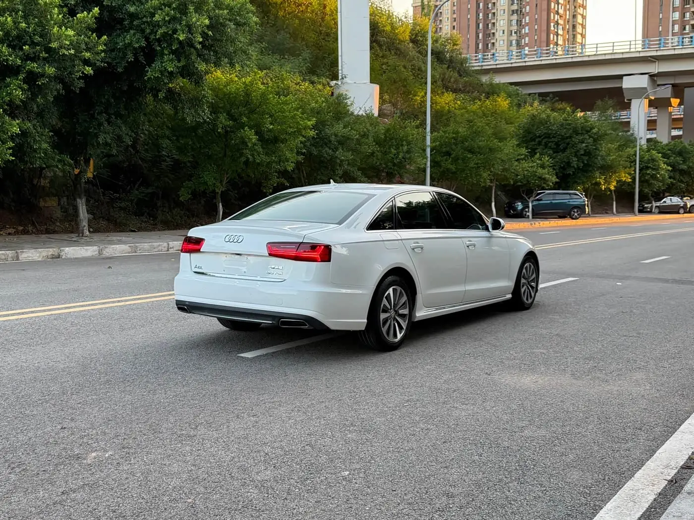 Audi A6L 2017 — Photo 7/16