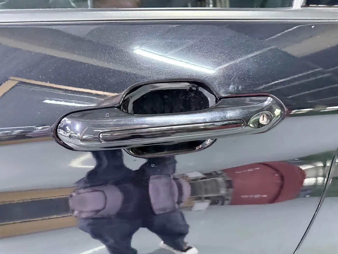 Ford Explorer 2024 — Photo 7/20