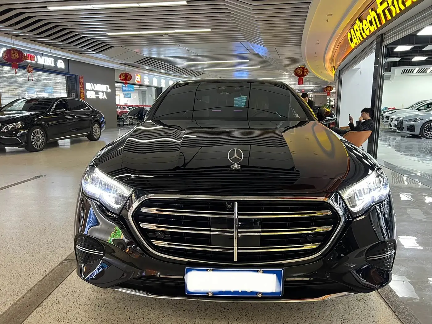 Mercedes-Benz E-Class 2024 — Photo 2/15
