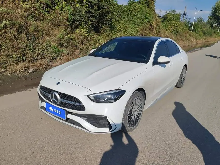 Mercedes-Benz C-Class 2025 — Фото 1/16