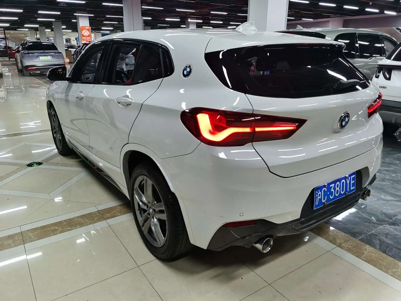 BMW X2 2021 — Фото 9/10