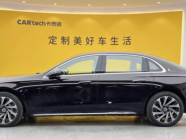 Mercedes-Benz E-Class 2024 — Фото 4/20