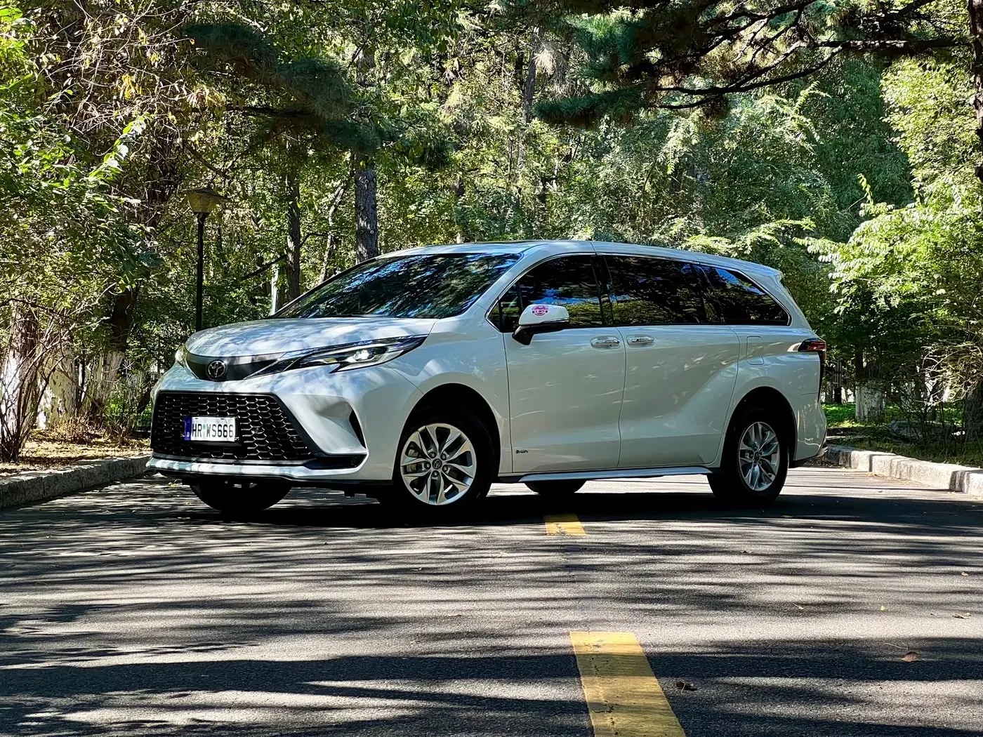 Toyota Granvia 2025 — Şəkil 1/20