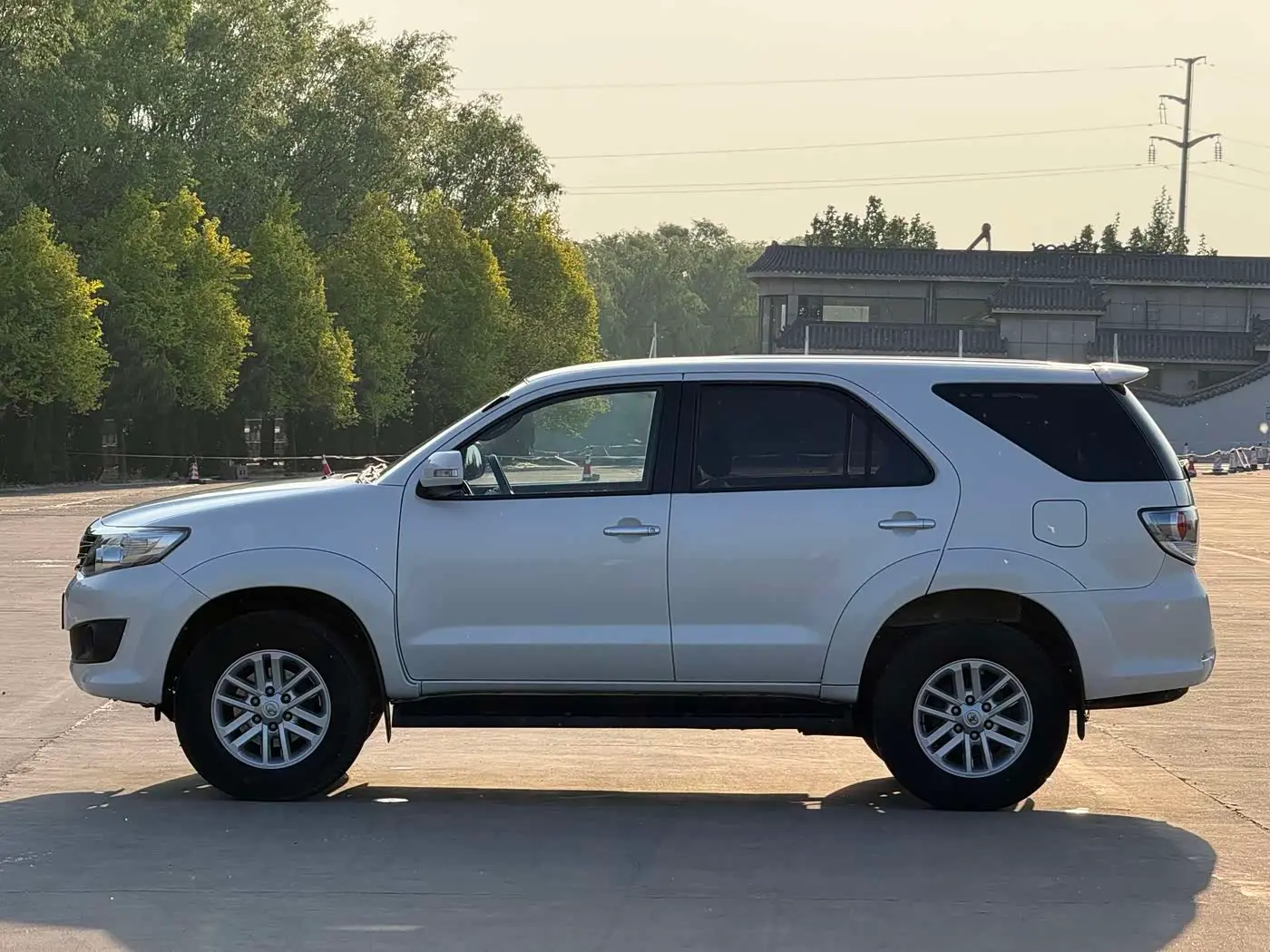 Toyota Fortuner 2016 — Фото 4/19