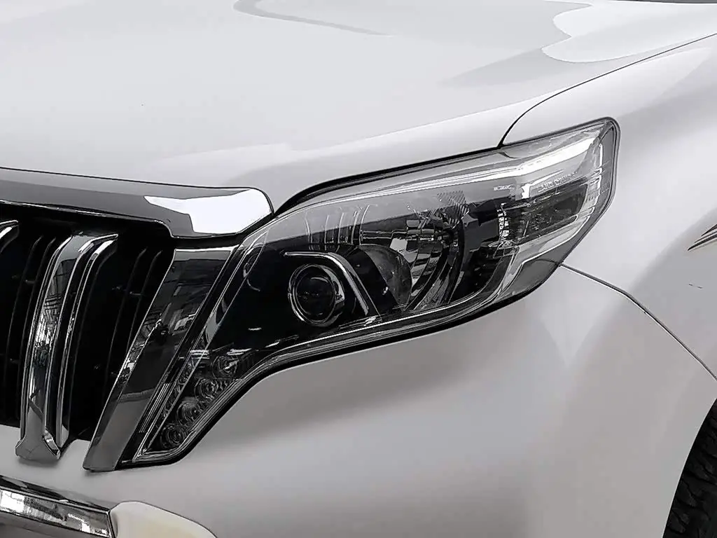 Toyota Prado 2017 — Photo 7/20