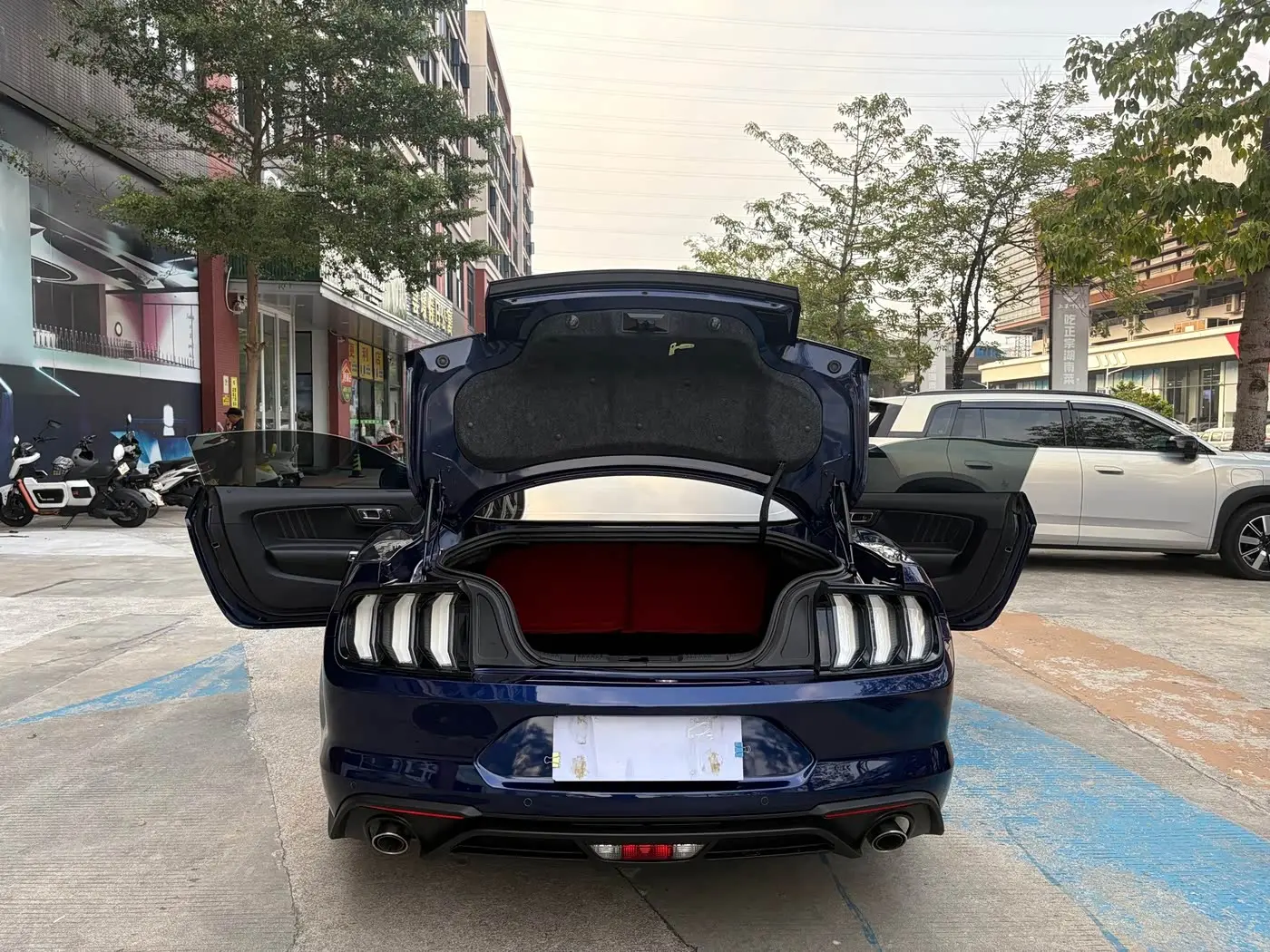 Ford Mustang 2019 — Фото 17/20