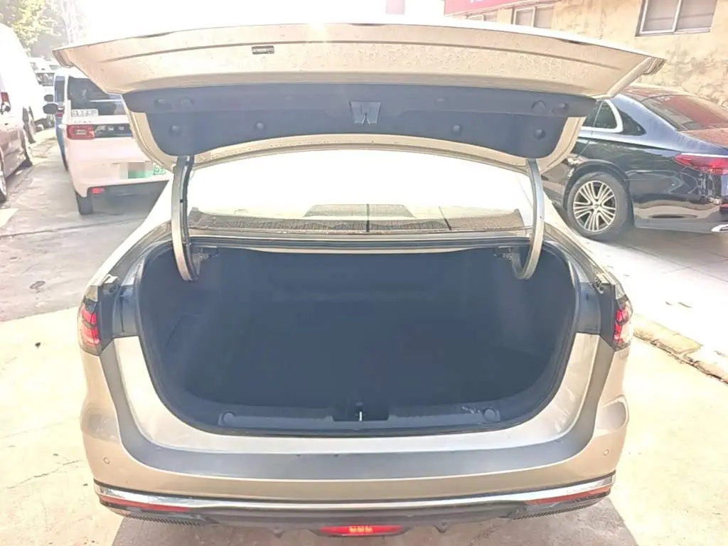 Geely Galaxy Galaxy Stellar 6 2025 — Şəkil 18/19