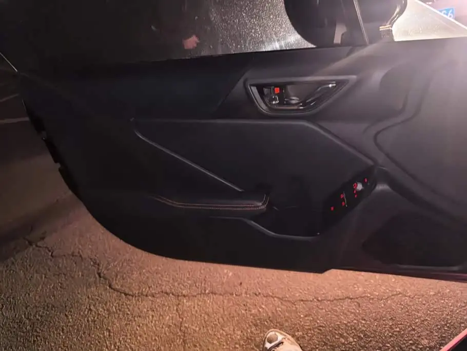Subaru BRZ 2023 — Şəkil 7/16