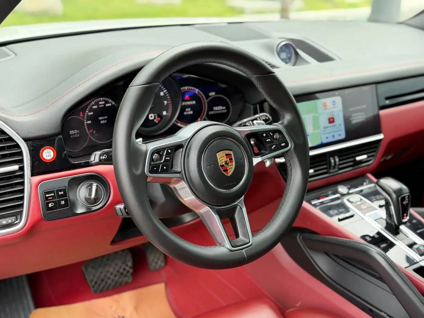 Porsche Cayenne 2020 — Фото 4/9