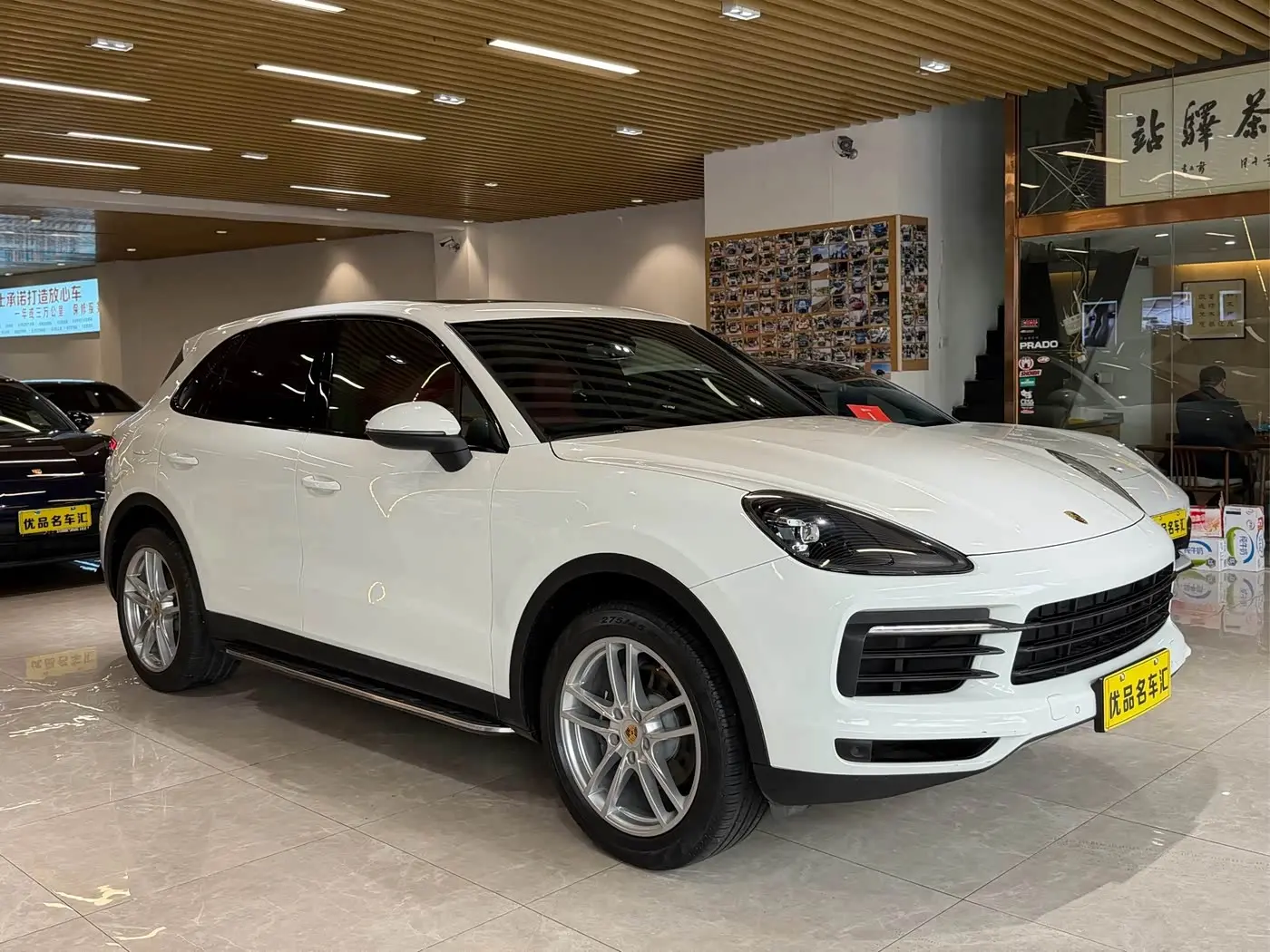Porsche Cayenne 2019 — Фото 3/20