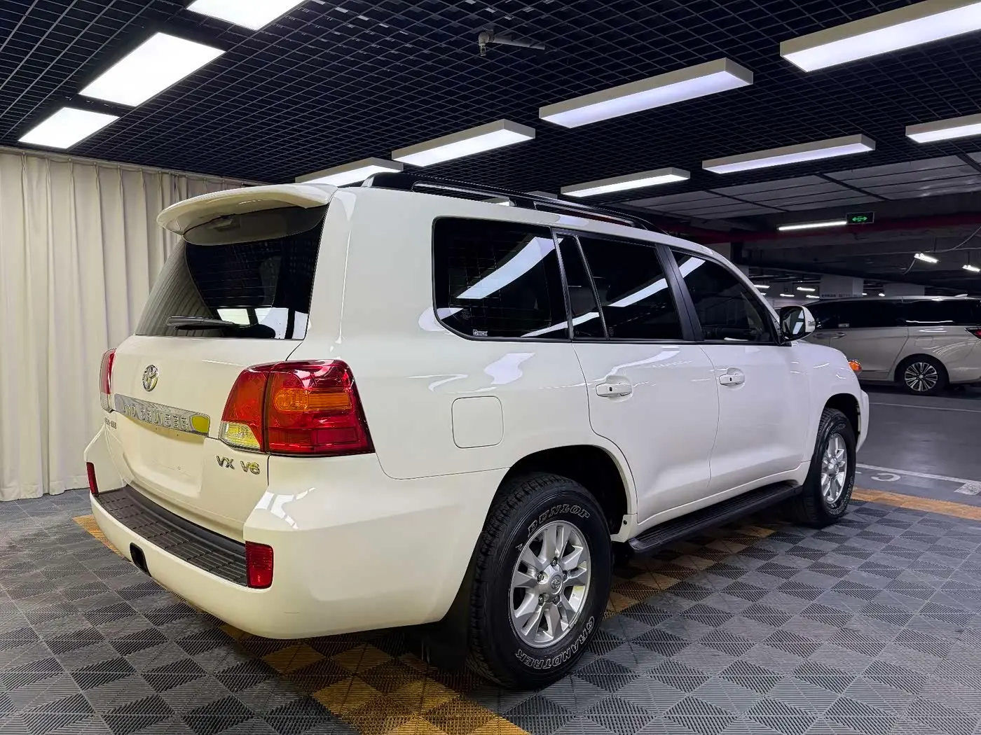 Toyota Land Cruiser 2014 — Фото 11/20
