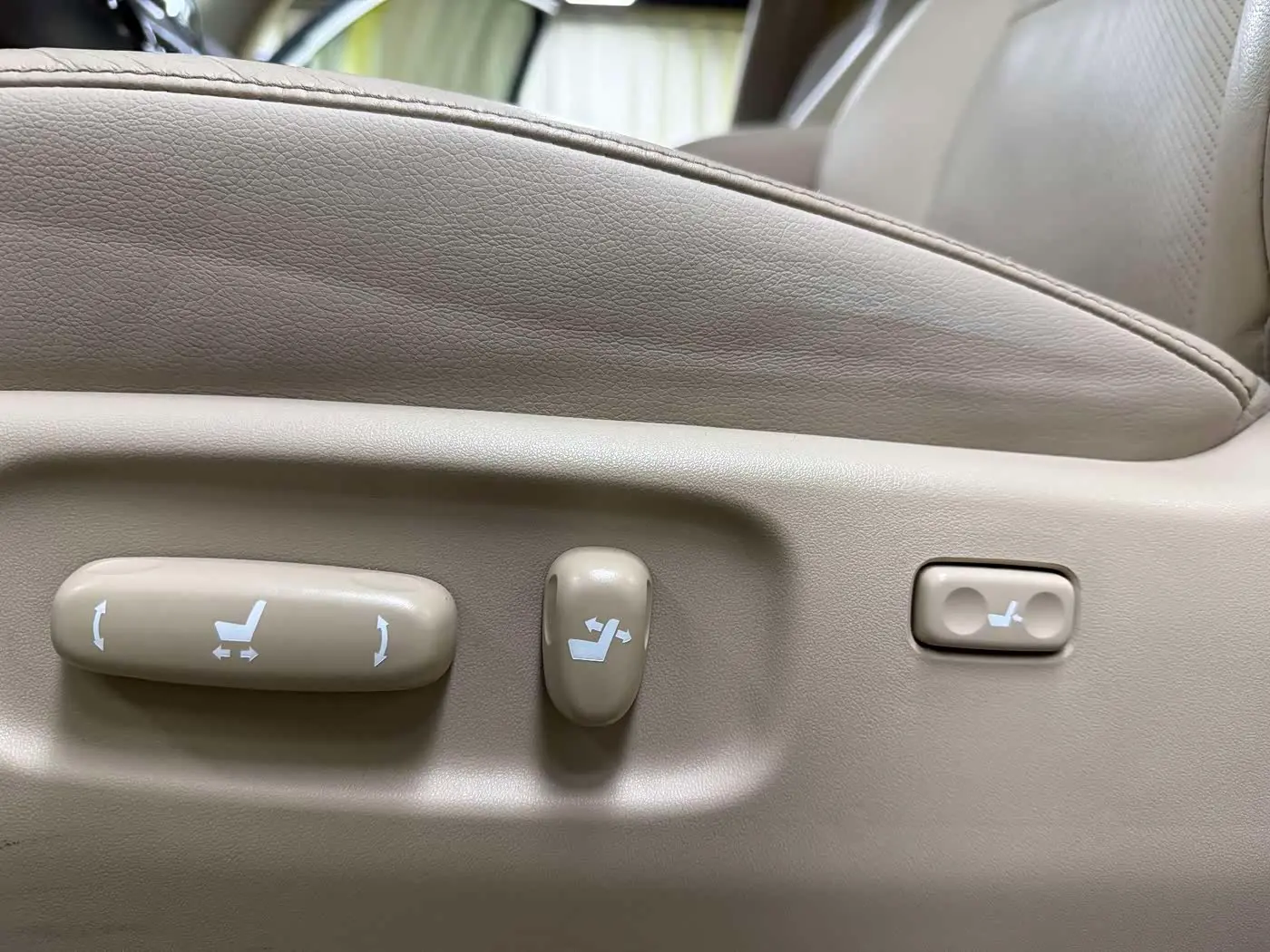 Toyota Land Cruiser 2014 — Фото 15/20