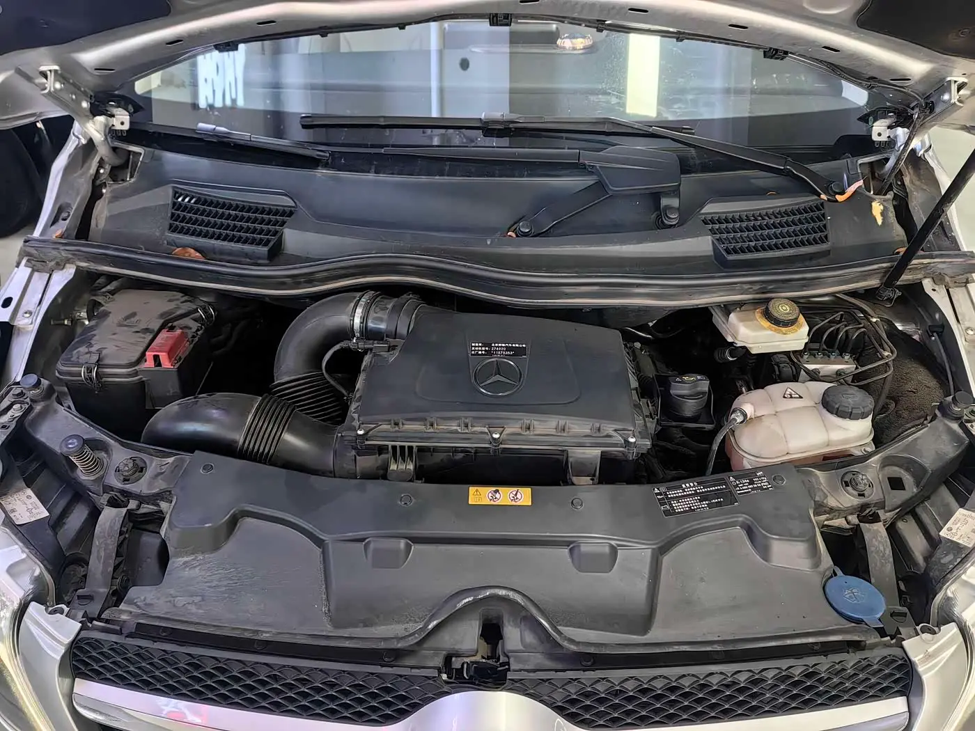 Mercedes-Benz V-Class 2022 — Фото 15/15