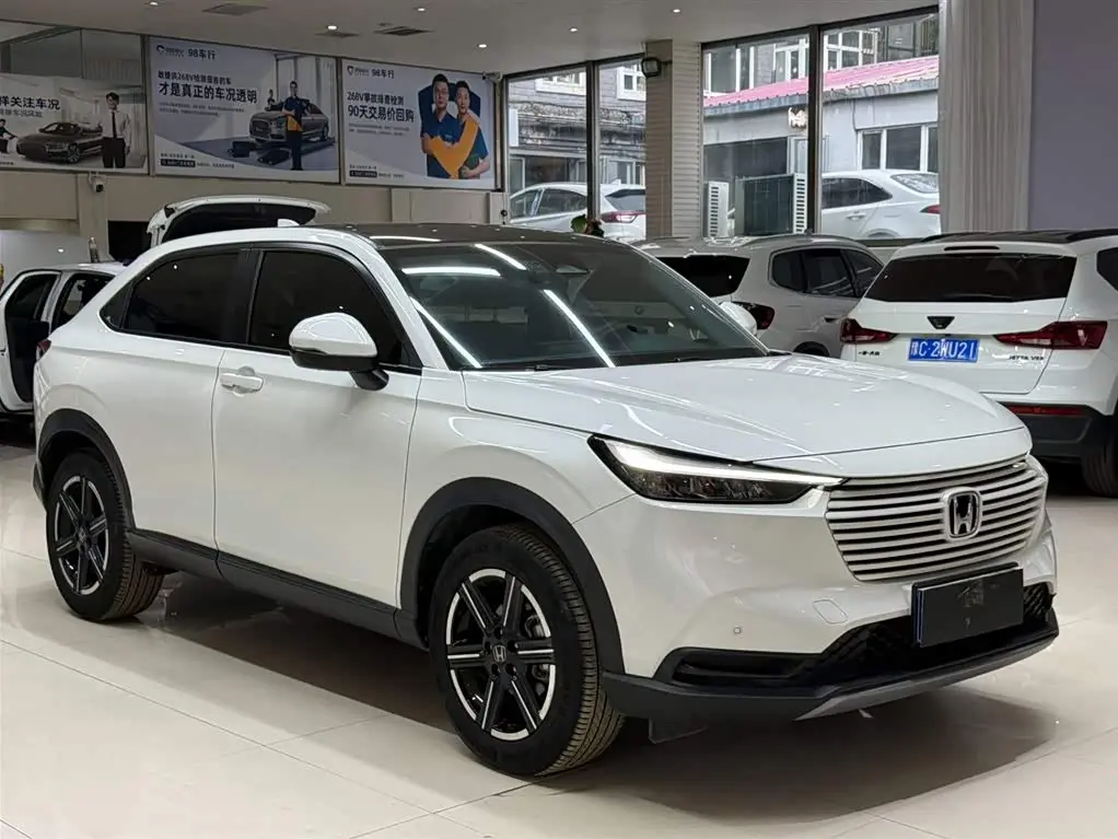 Honda Vezel 2024 — Photo 3/20